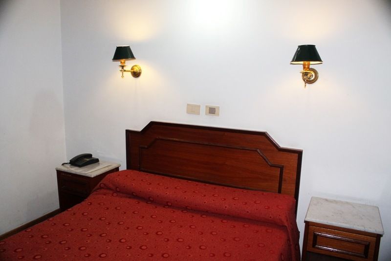 Hotel Tres Sargentos Buenos Aires Extérieur photo