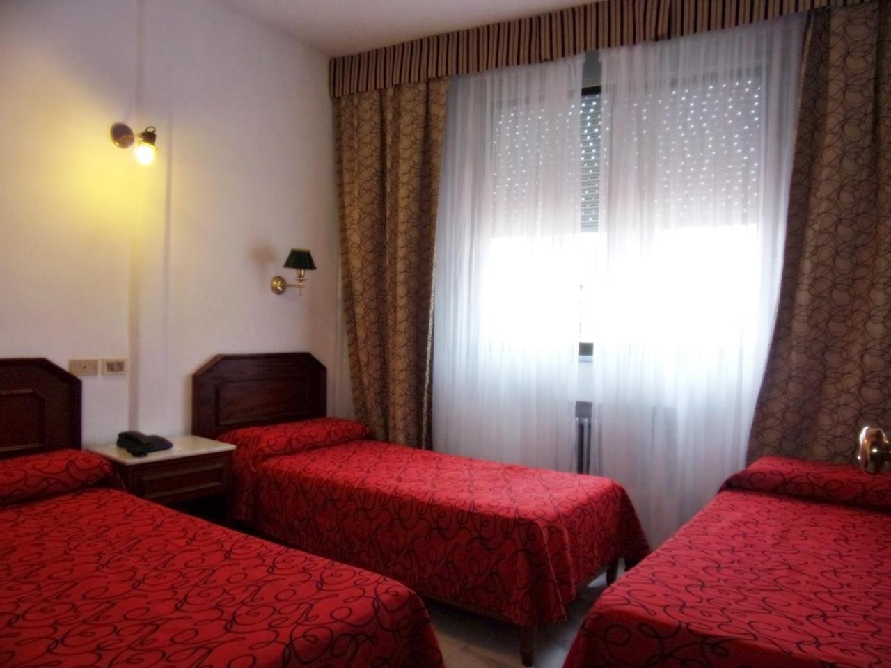 Hotel Tres Sargentos Buenos Aires Extérieur photo